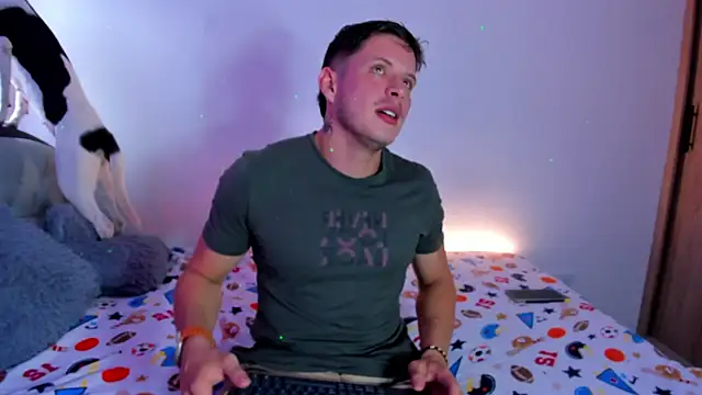 johnycooper08 live cam on StripChat
