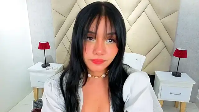 Mila__Fire live cam on StripChat