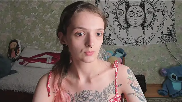 Cutie_Adelia webcam
