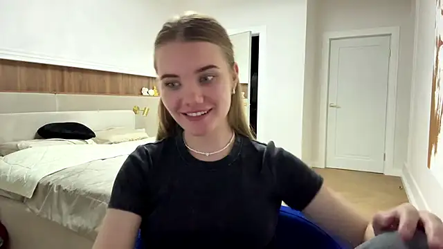 doana_bebriti live cam on StripChat