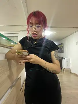 MeraSecretXXX live cam on StripChat