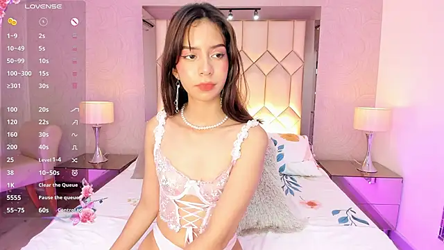 Watch AriRose live on EroticFlix - High definition streams