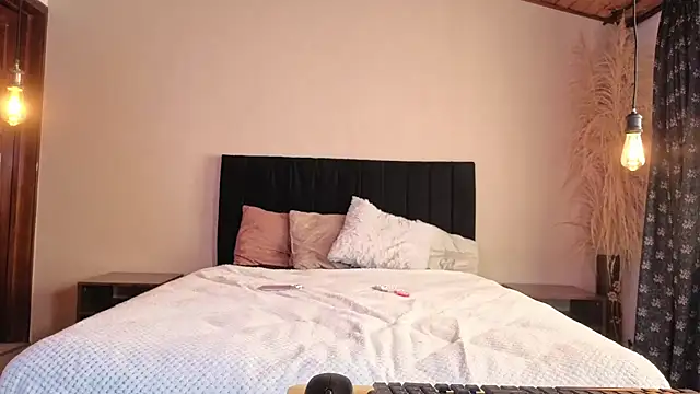 Isa_And_Natasha webcam