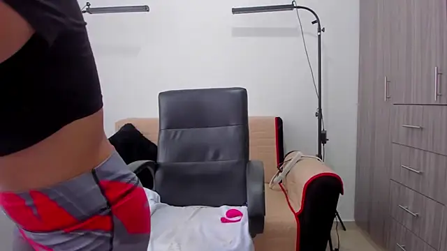 cloy_baby__ webcam