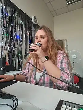 Juicy_PeachLux webcam