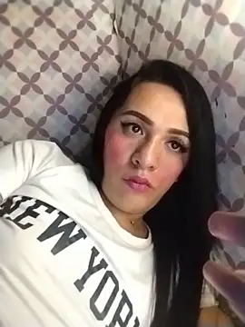 Yourbabyshane webcam