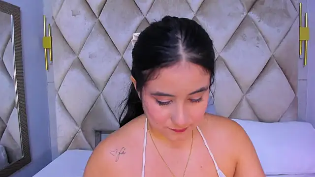 Watch GabyParker_ live on EroticFlix - High definition streams