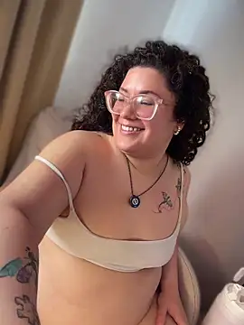 Vanesssa Milf (VanesssaMilf_)
