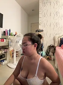 Ponthip webcam