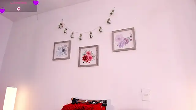 mely_rosse_ webcam