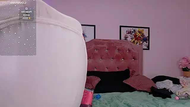 Selenee23 webcam