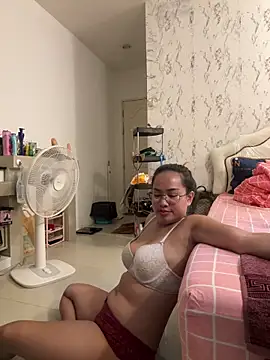 Ponthip webcam
