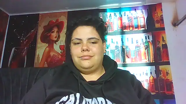 Hailey_Curvy webcam