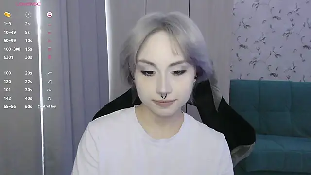 LeisaHopperstad live cam on StripChat