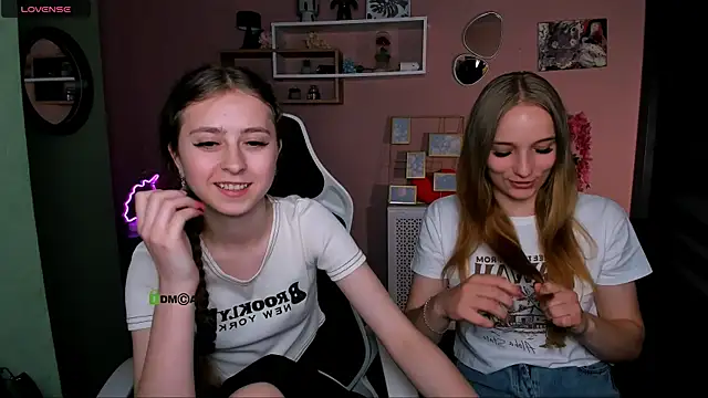 rebecca_smile webcam