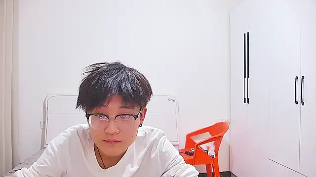 KK-cuteboy webcam