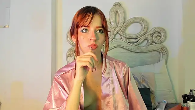 scarlett_smith_3 live cam on StripChat