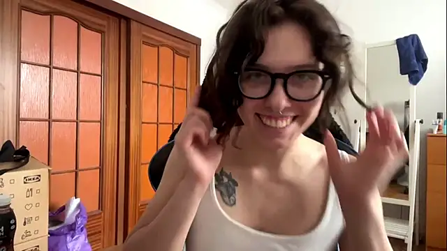PillowPeachX live cam on StripChat
