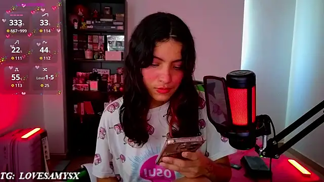 Lovelyamyy webcam