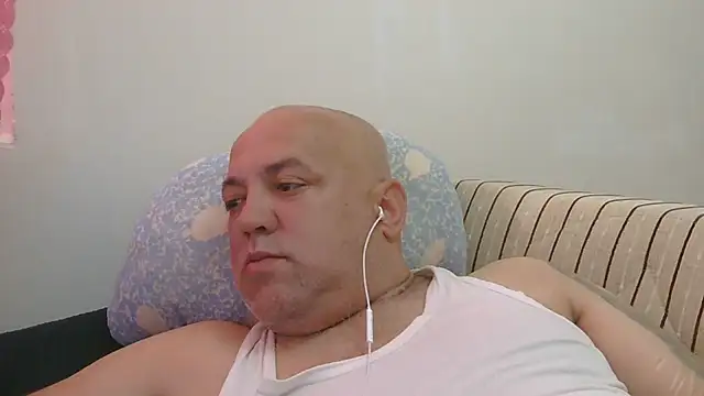 husoizmir live cam on StripChat