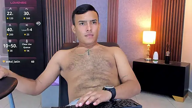 Chris_vega_ live cam on StripChat