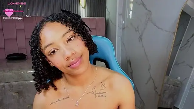 Violeth_b webcam
