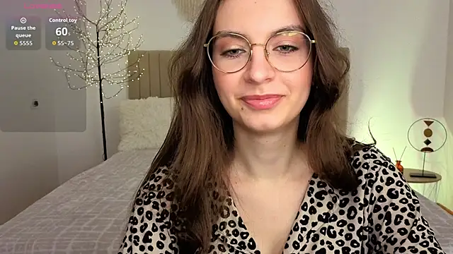Real_cutie1 webcam