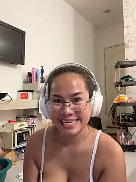 Ponthip webcam
