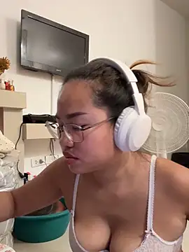 Ponthip webcam