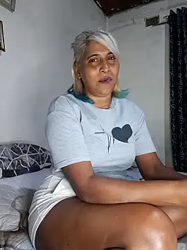 Goodgirlsue_77 webcam