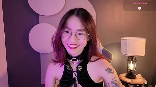 rosse_98_ live cam on StripChat