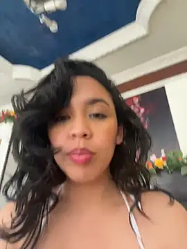 Esmerald_1111 live cam on StripChat