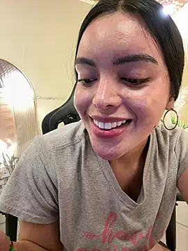 TS-SimplyTheBest live cam on StripChat