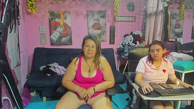 lesbiancuple webcam
