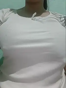 Shine_Mai