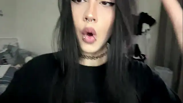 LouisePavlides webcam