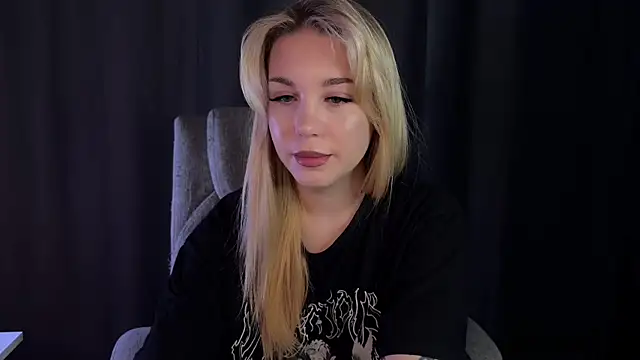 ariashaa webcam