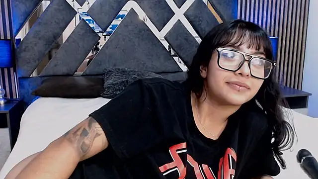 Amy_channel webcam