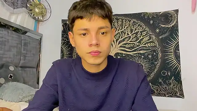 Bldavioro45 - Male webcam sex chat