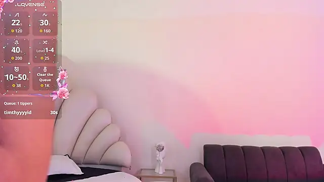 CarolineFyre webcam