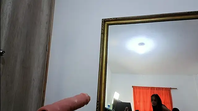 CAROLSEXYJ webcam