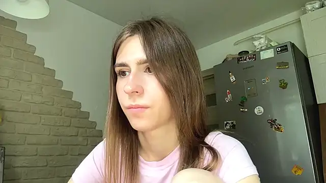ZaraGuyette webcam