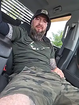 Beardedtattood webcam