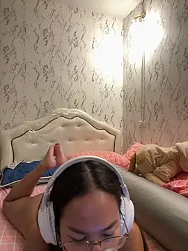 Ponthip webcam