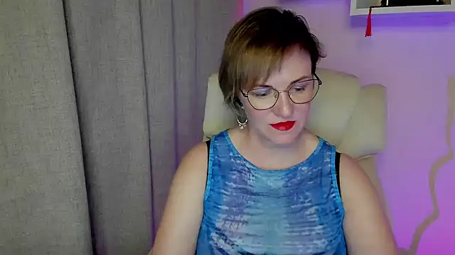 feliziaDesire webcam