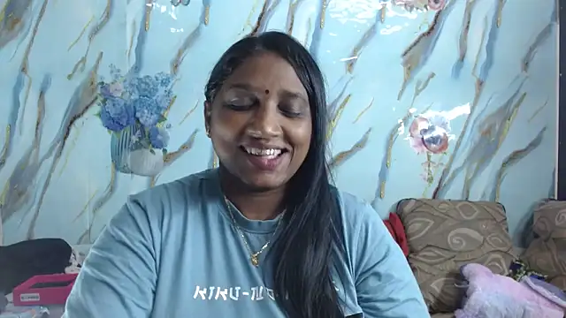 indian_tracy - Indian_tracy's free webcam - UK Sex Cams