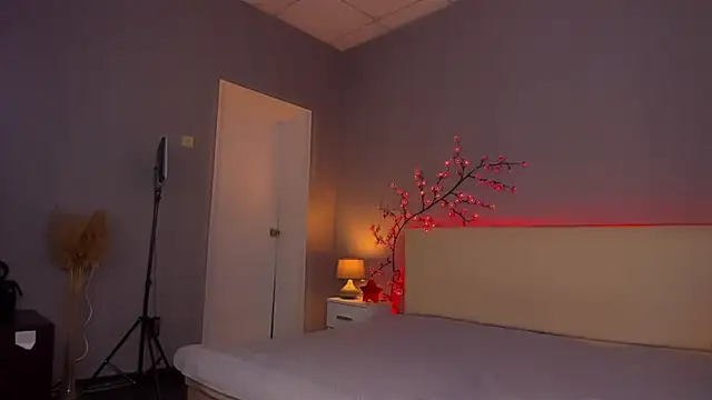MonaSteele webcam