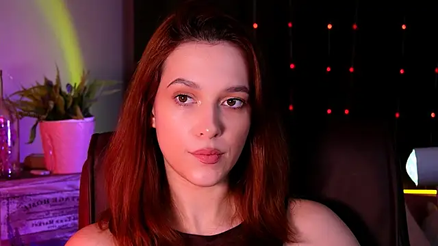 LolaLemona webcam