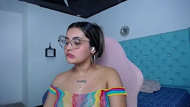 kathe-mills235 live cam on StripChat