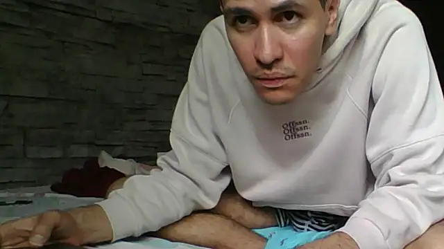 Sexylatin64 webcam